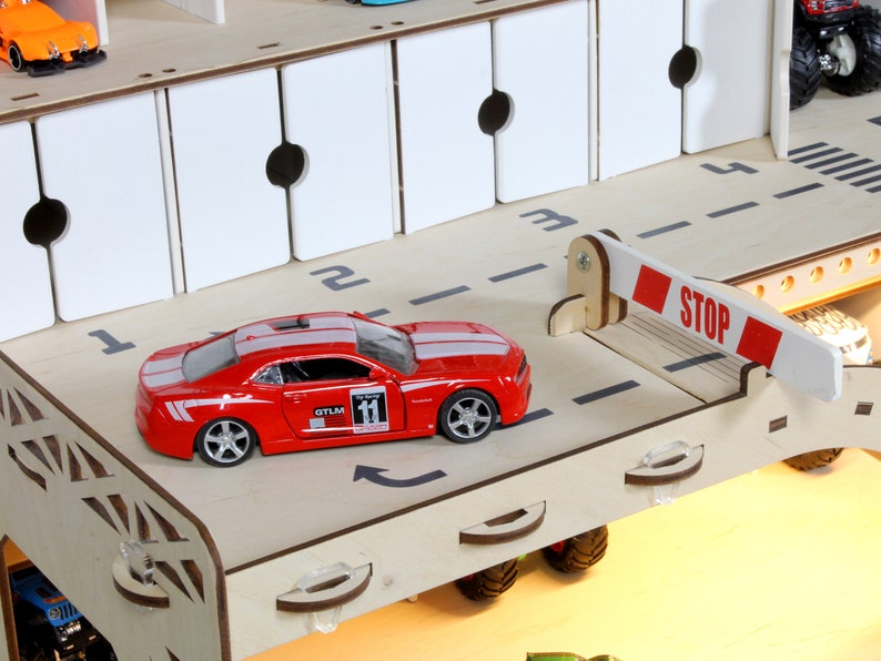 🚗Toddler Boy Gift, Toy Car Storage for 1/64 Scale Diecast Wheel Toys,Mini Toy Parking Lot🎁